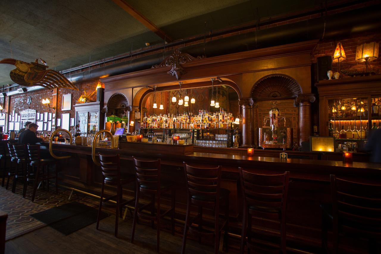 بورتلاند Mcmenamins White Eagle Rock & Roll Hotel المظهر الخارجي الصورة