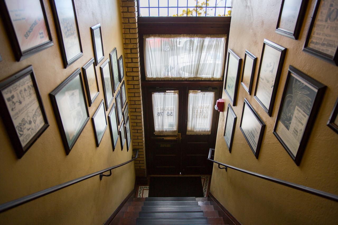 بورتلاند Mcmenamins White Eagle Rock & Roll Hotel المظهر الخارجي الصورة