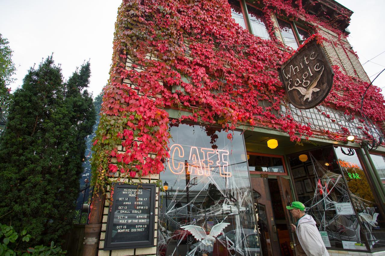 بورتلاند Mcmenamins White Eagle Rock & Roll Hotel المظهر الخارجي الصورة